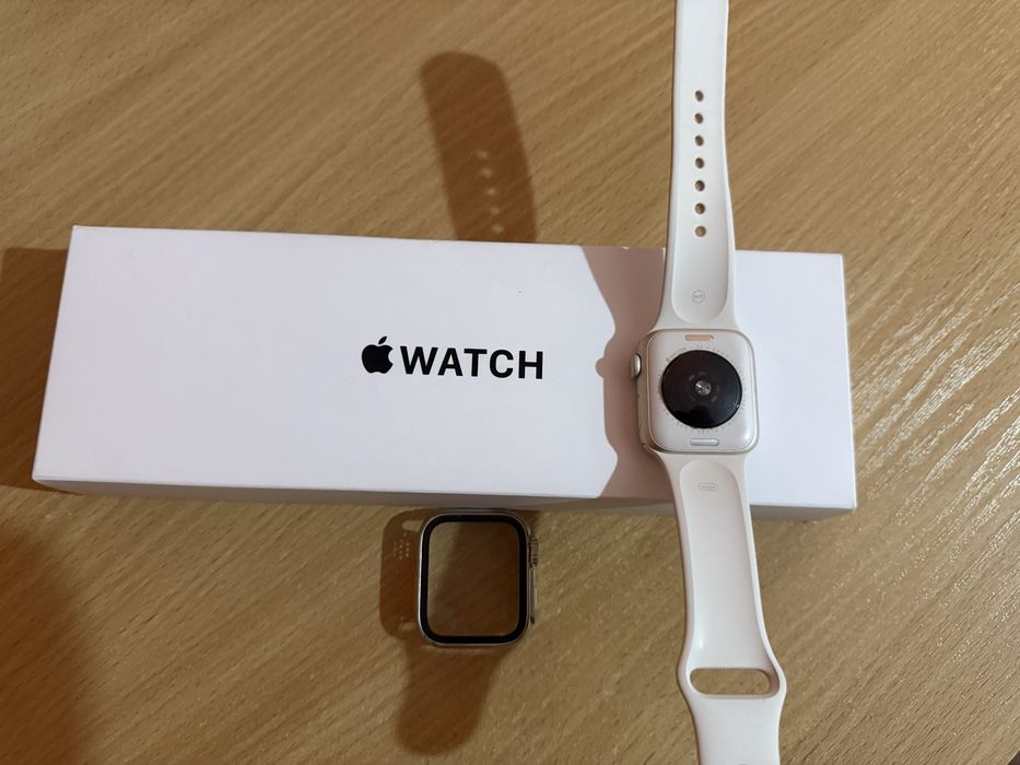 Apple Watch SE 2 Смарт Часовник