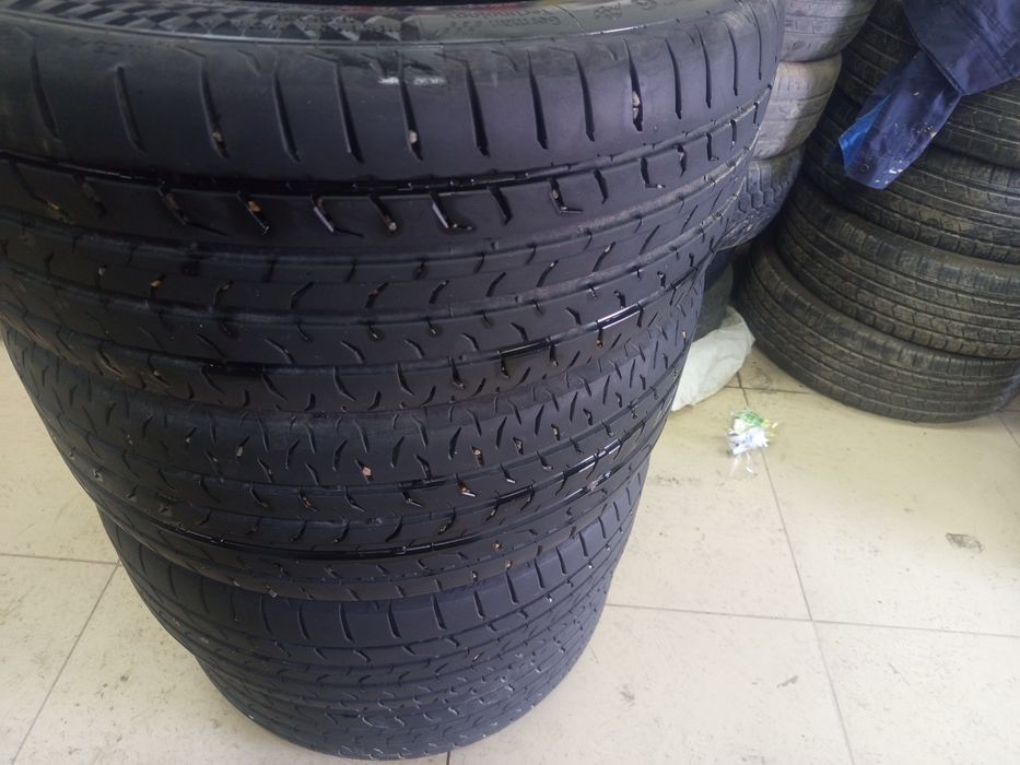 Продам шины комплект R20 245/45