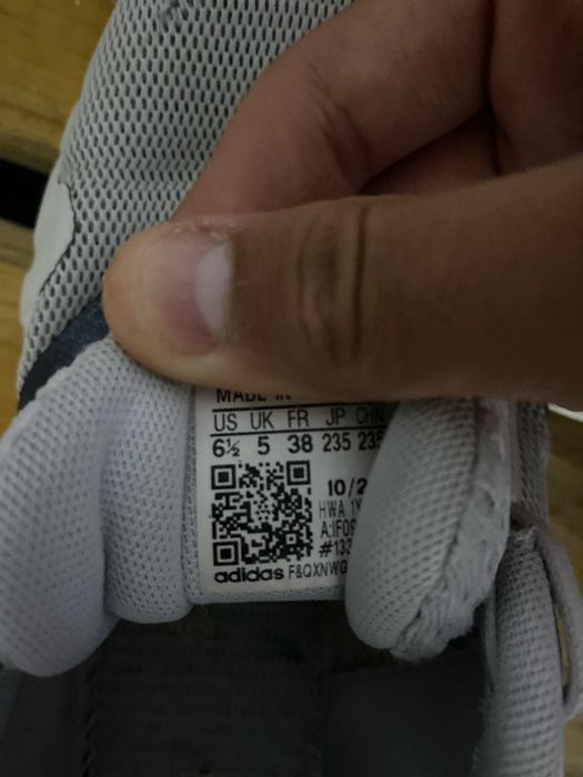 Adidas женский 38 размер