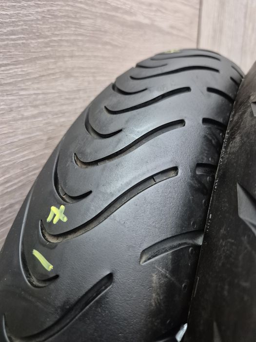 Set anvelope moto 120 70 17 cu 180 55 17 Metzeler Roadtec 01 dot 4722 si 2023