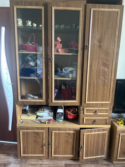 Продаем старый шакаф