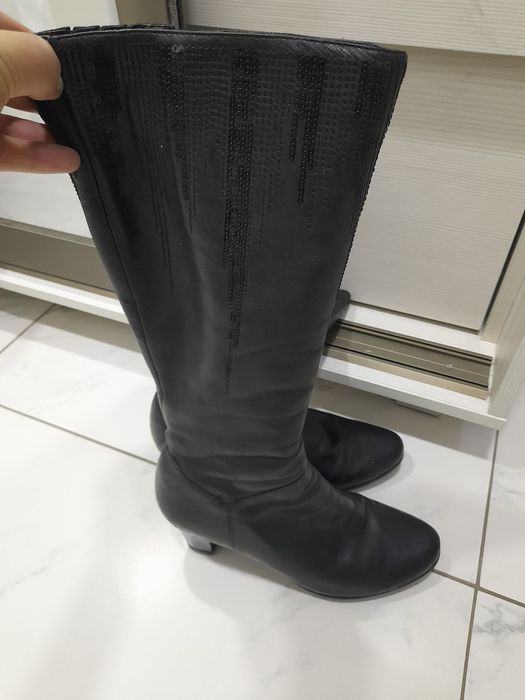 Продам зимние сапоги