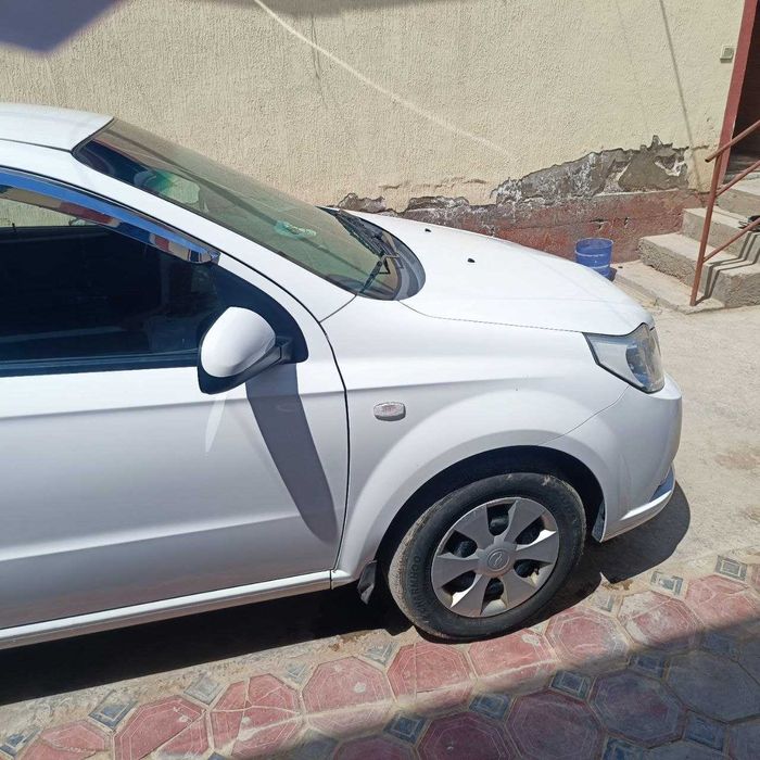 Nexia 3 механик, метан есть