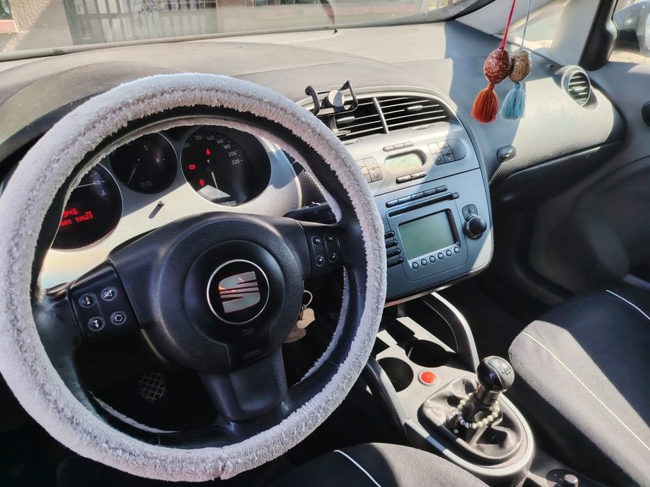 Vând Seat Altea 1,9