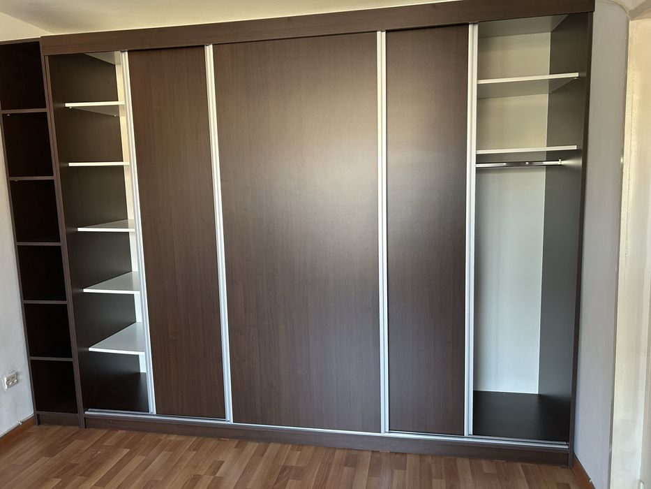 Dulap de sufragerie facut la comanda