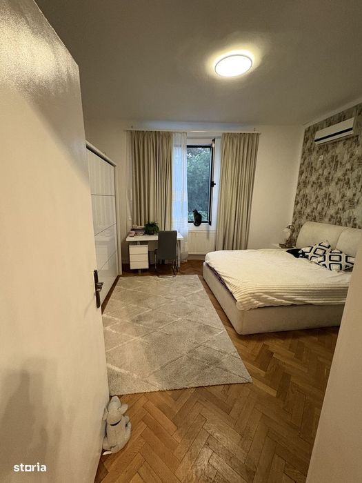 Apartament în vila Piața Unirii-Universitate