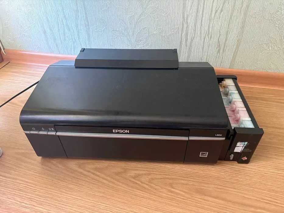 Принтер Epson L800 6 цветов, Встроенная СНПЧ под замену ПГ на запчасти
