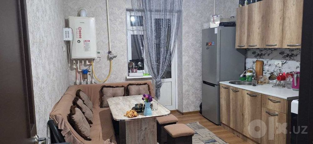 (AR) Продаётся квартира. Янги Хает. 9-й Строительный.