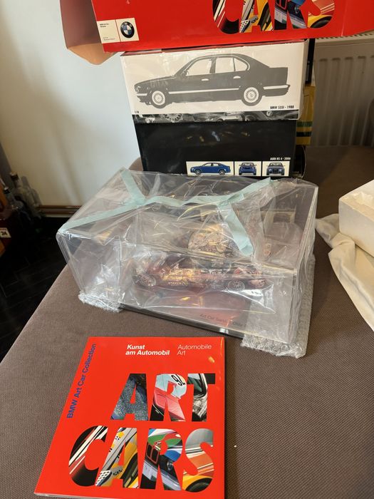 Macheta Minichamps 1:18 BMW M3 GTR e36 Art Car Sandro Chia