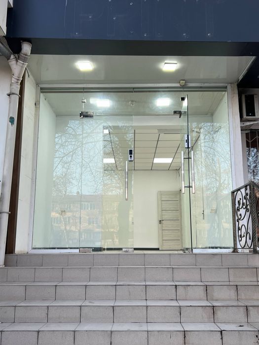 Аренда под офис 51м2, 3 комната, 1 Линия, недалеко перекросток Афруз