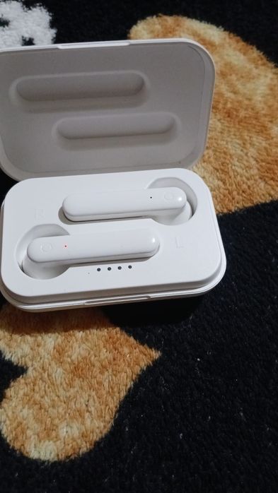 Casti Wireless noi