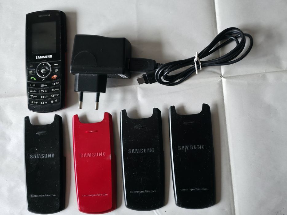 Telefon  Samsung cu taste