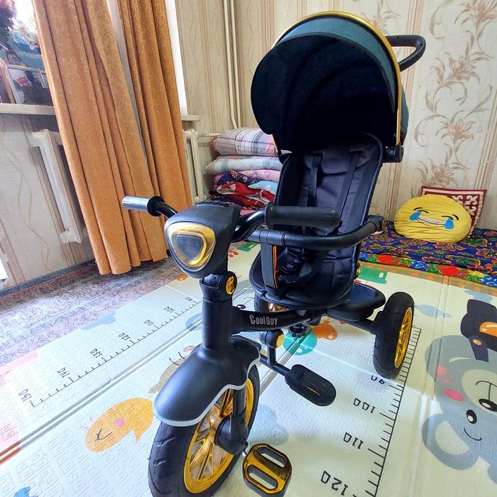 Велосипед детский трёхколёсный с ручкой