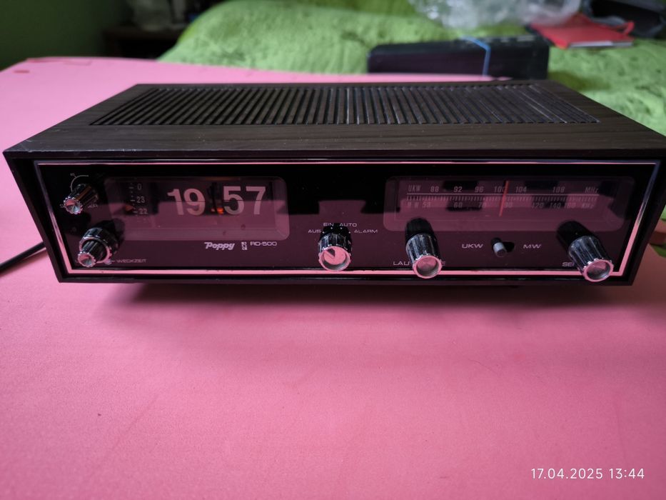 Poppy(SKYTON)  RD 500 citiți anuntul