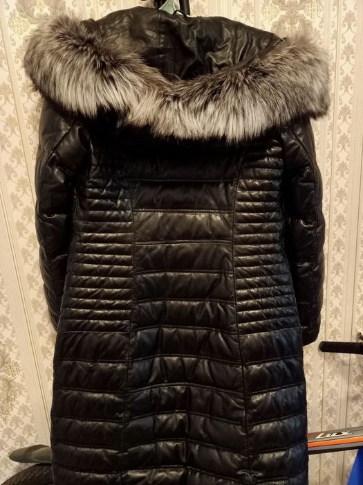 Продам кожаный пуховик, 44р. зима