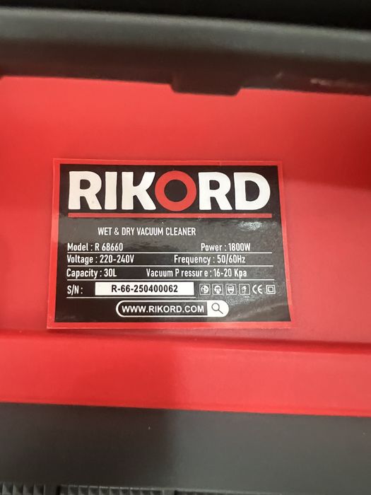 Пилесос для мойки. Пылесос “Rikord”