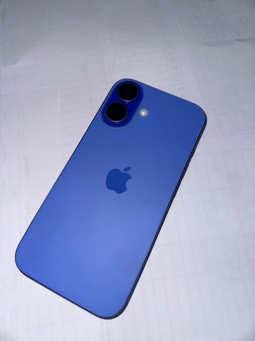 Iphone 16 ( blue )
