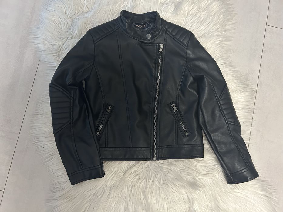Чисто ново черно кожено яке