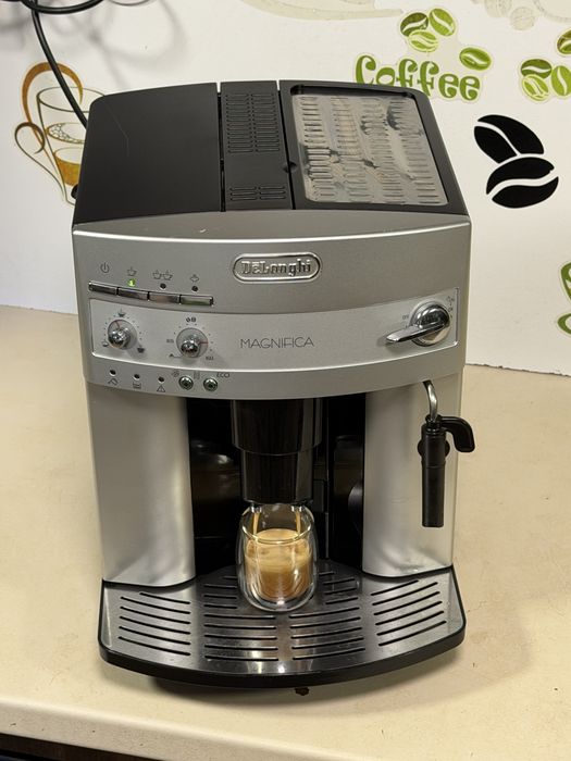 Кафемашина кафе автомат delonghi magnifica с гаранция