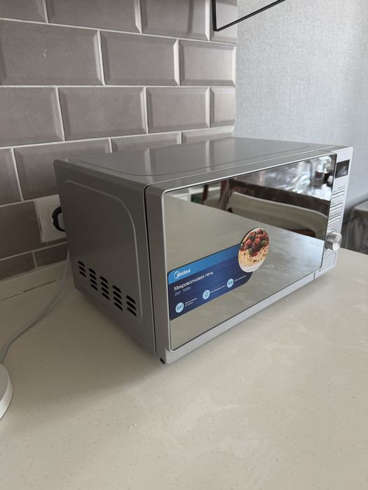 Микроволновая печь Midea