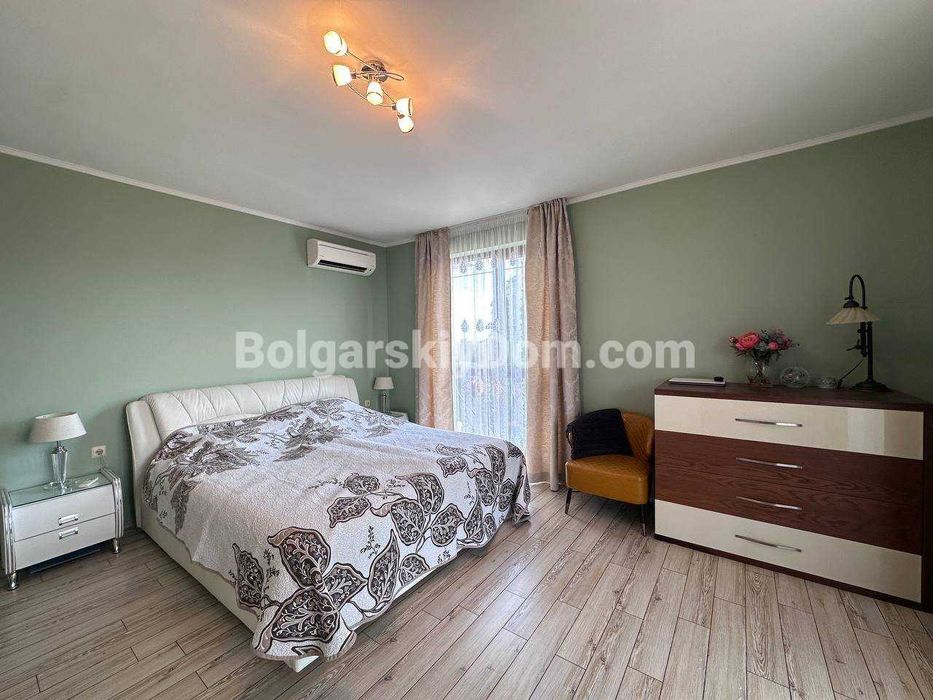 Продава се Тристаен апартамент в Несебър - 270 кв.м за 708 €/кв.м - Снимка #5