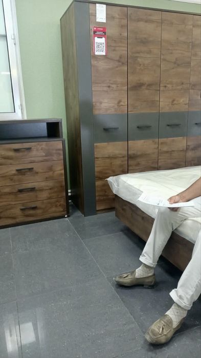 Спальный гарнитур