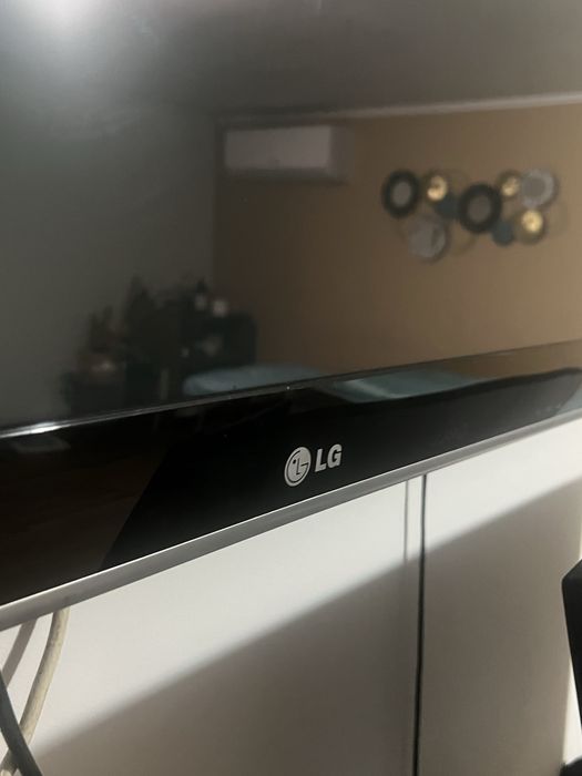 Televizor LG.