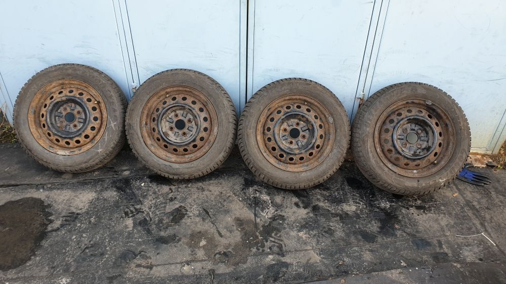 Джанти 4х100 тойота с гуми 175 65 14 гуд йър