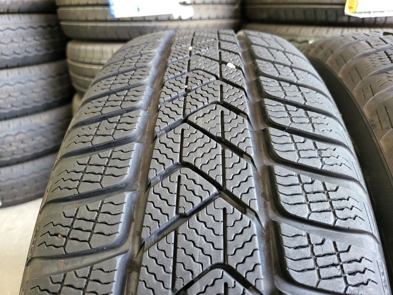 225/60/18 PIRELLI 4бр