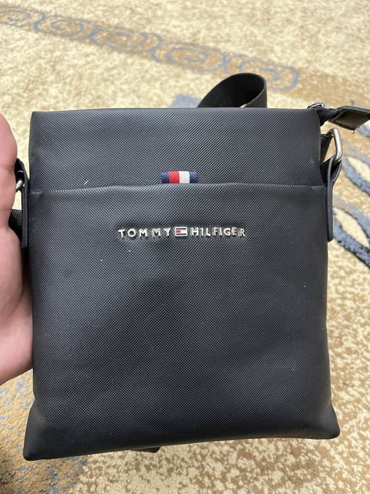 барсетка tommy hilfiger