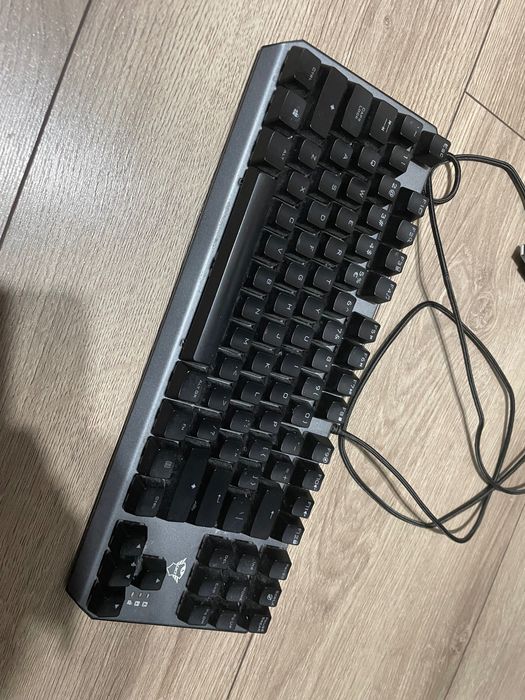 Гейминг клавиатура и Гейминг мишка