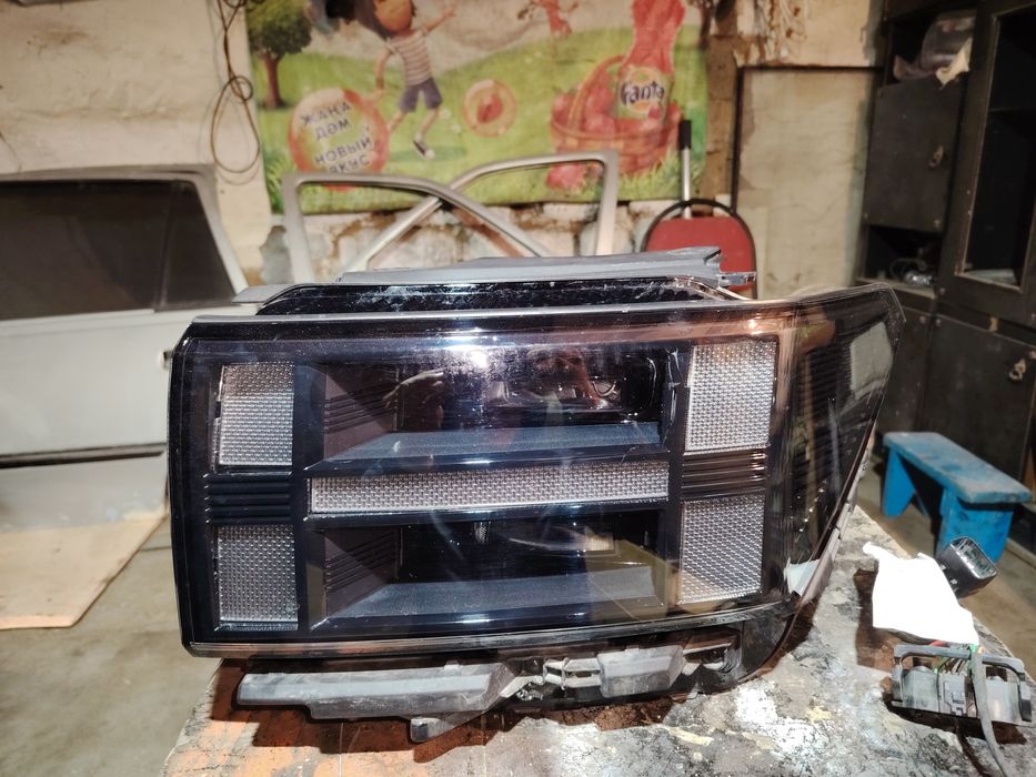 Фара Hyundai santa fe 2025