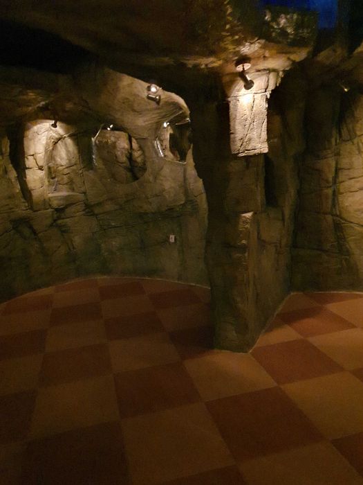 Продава се Магазин в Варна, Окръжна болница - 102 кв.м за 608 €/кв.м - Снимка #4