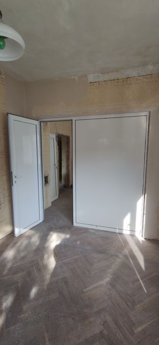 Врата алуминиева