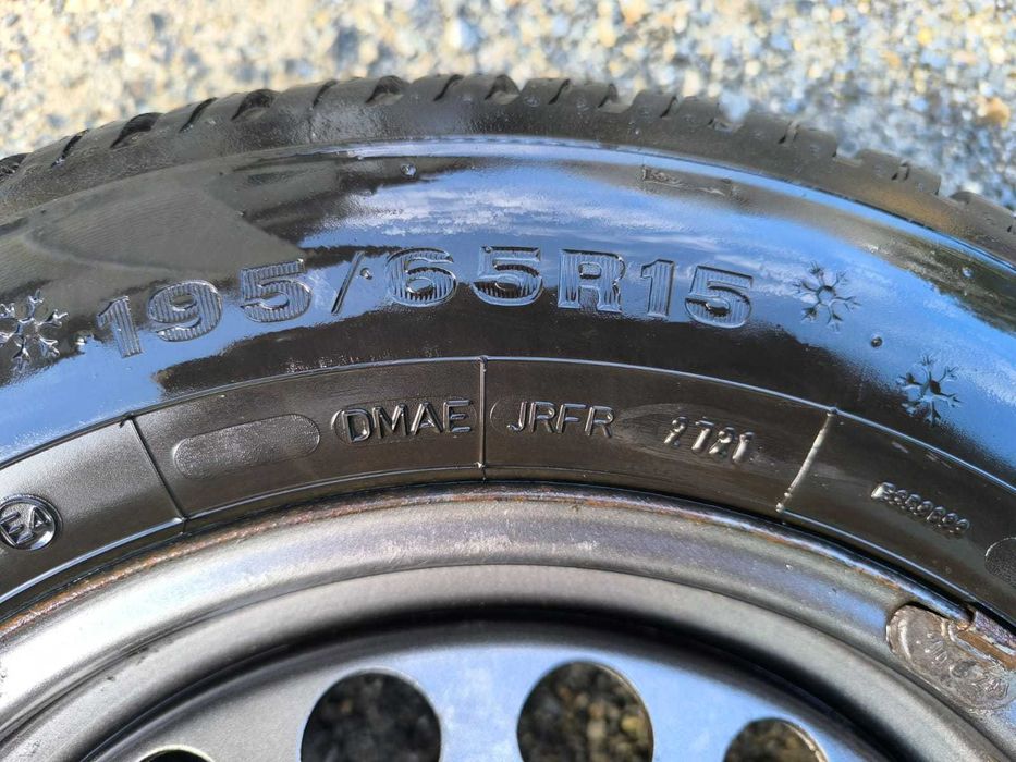 Гуми DUNLOP Winter Response 2 195/65 R15 91T с оригинални джанти VW