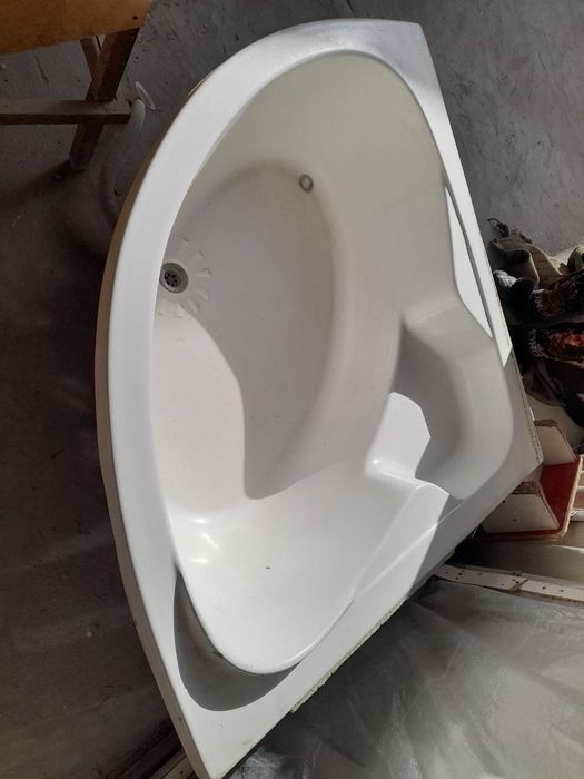 Продаётся ванна рабочий