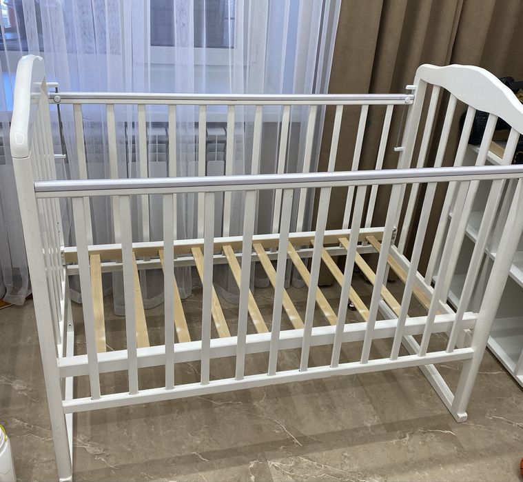 Продам детскую кроватку 10.000
