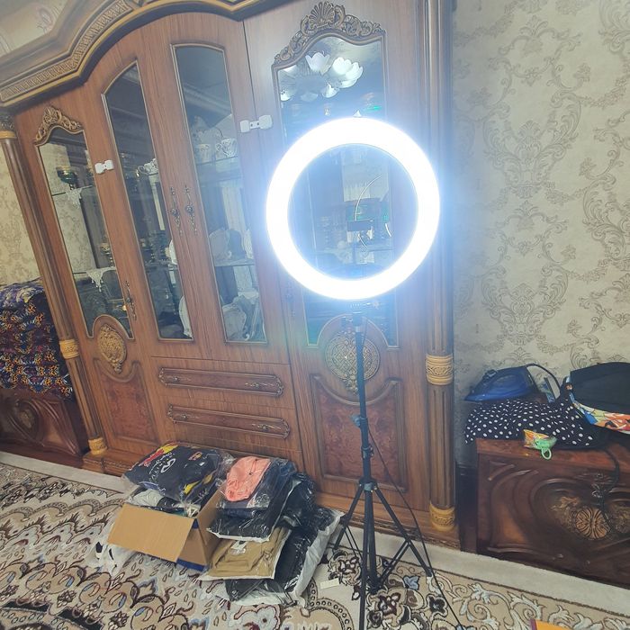 Shtativ lampasi bilan Jmary firma sfati zo'r yengi.