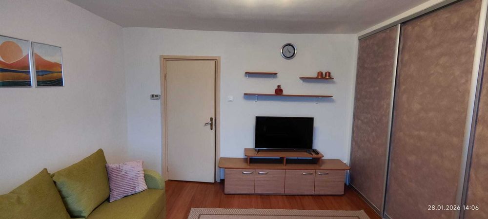 Inchiriez apartament cu 2 camere decomandate in zona Piata Marasti