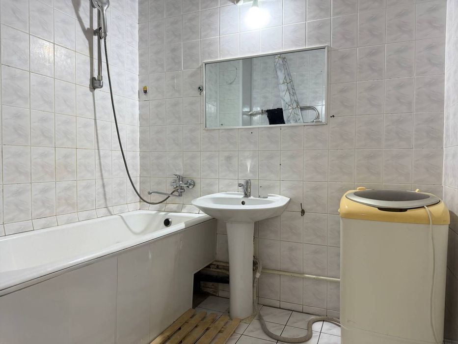 Продаётся 3/3/4 Асалобад1,77 серия , Ипотека есть