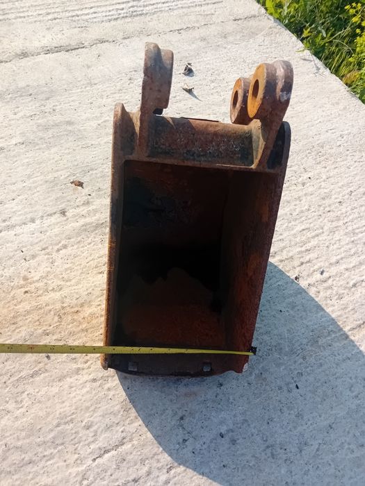 Cupa 22 cm miniexcavator 1.5 1.8 tone