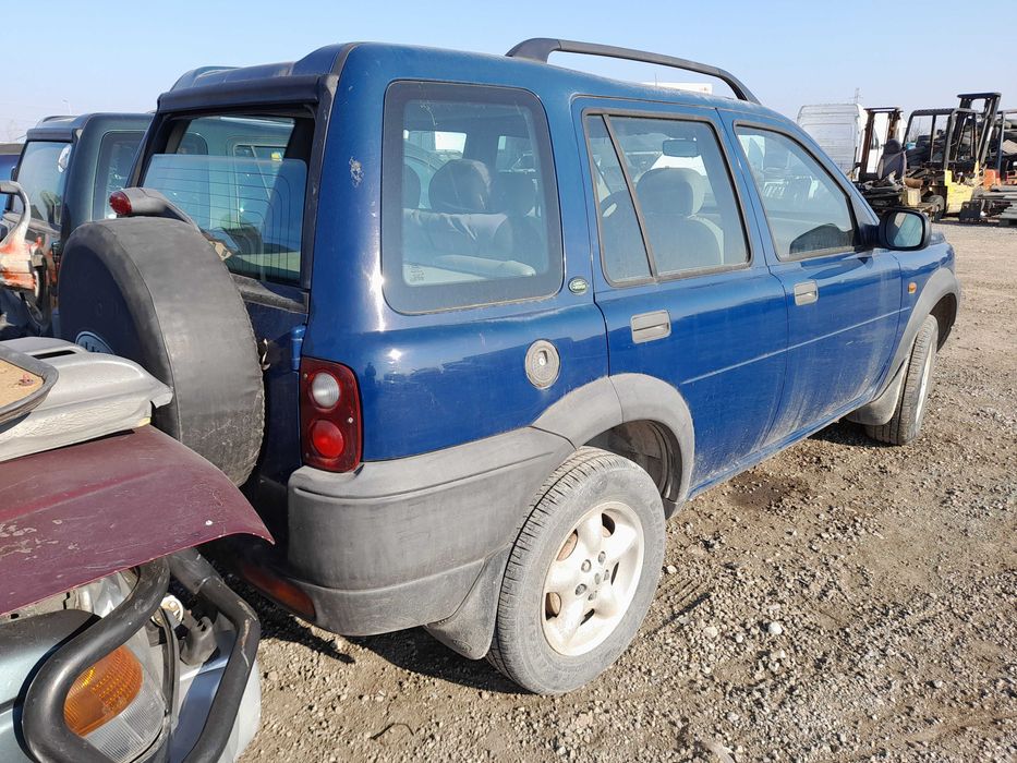 На части! Land Rover Freelander 2.0 Td4