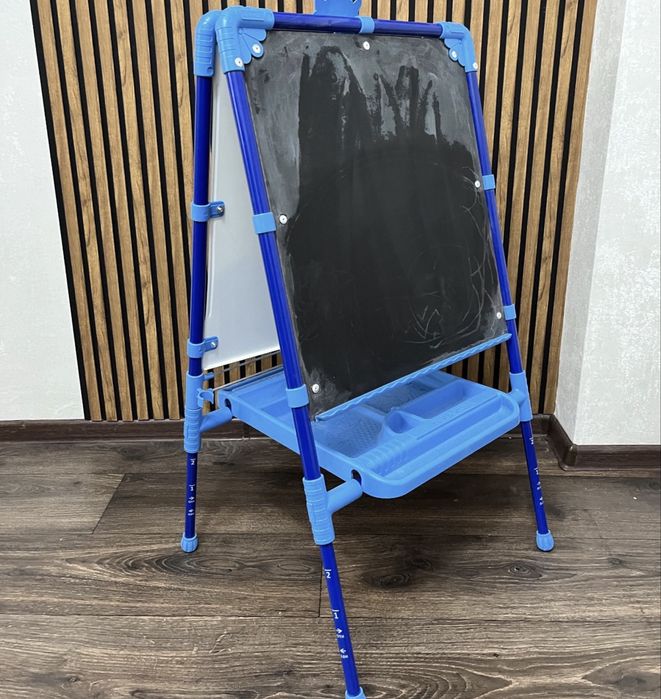 Продам мольберт для рисовнаия