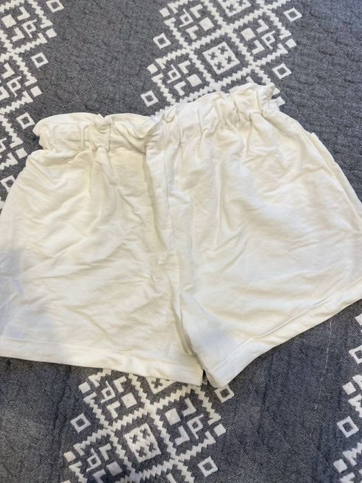 Летние вещи , в отличном состоянии, размер м