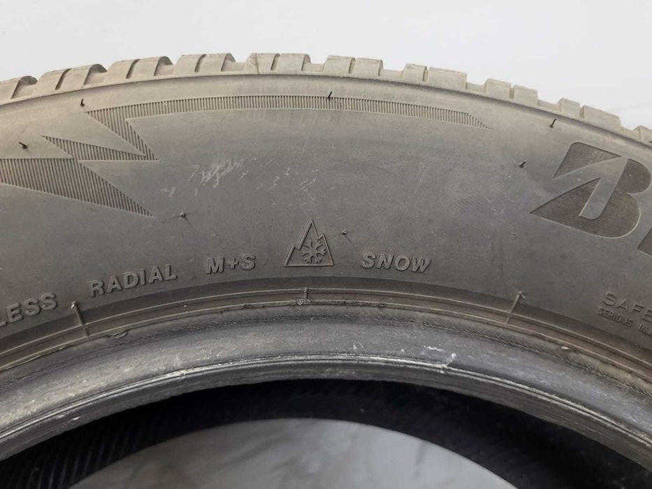Anvelopa 235/60 R18, iarna, Bridgestone, DOT 2023