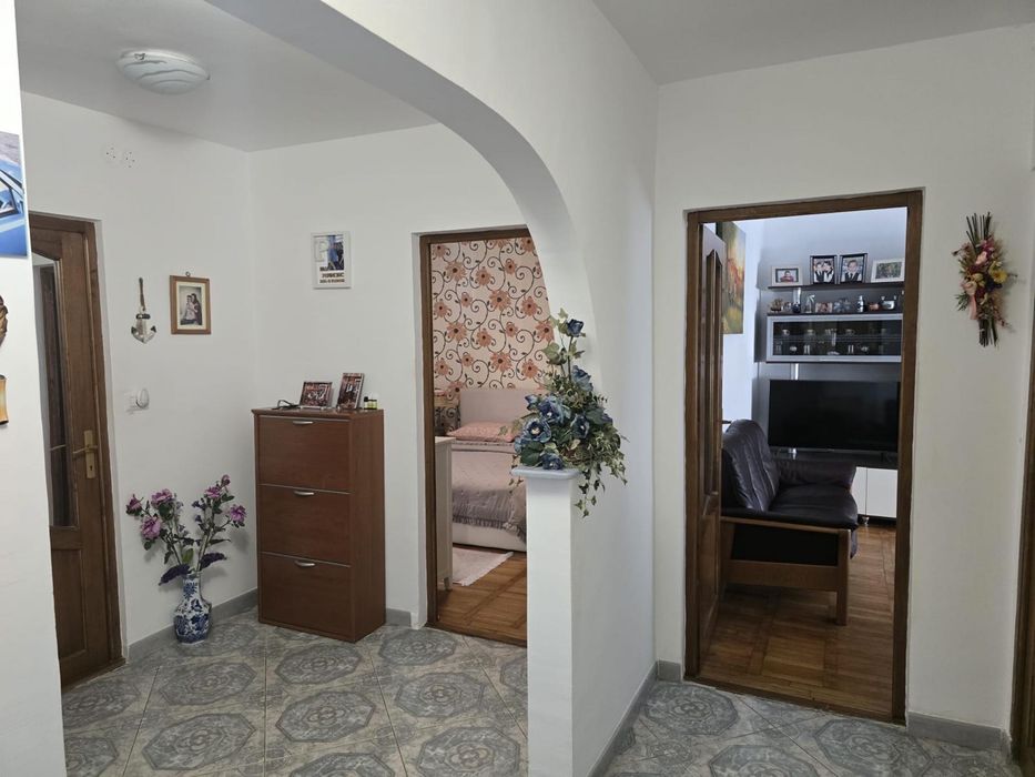 Apartament 4 camere Calea Romanului (Strada Nufarului)