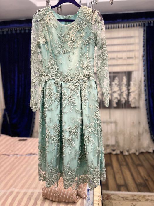 Вечерние платья