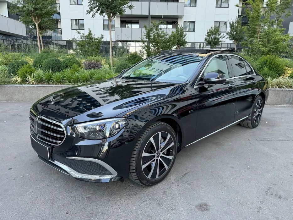Mercedes-Benz E 2021 Mercedes-Benz E300e - Posibilitate preluare Leasing