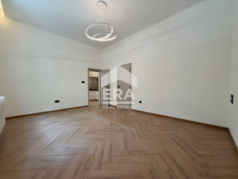 Южен двустаен апартамент завършен "до ключ" на улица „Бузлуджа“