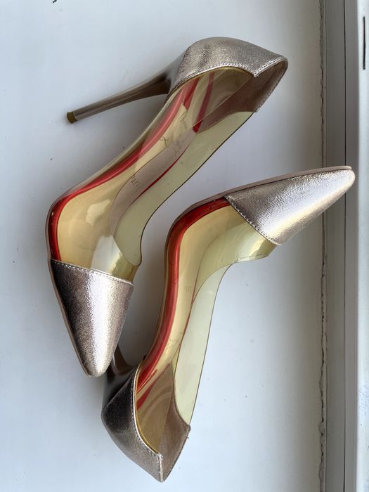 Туфли с золотыми вставками